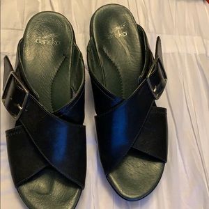 Black Platform Sandals